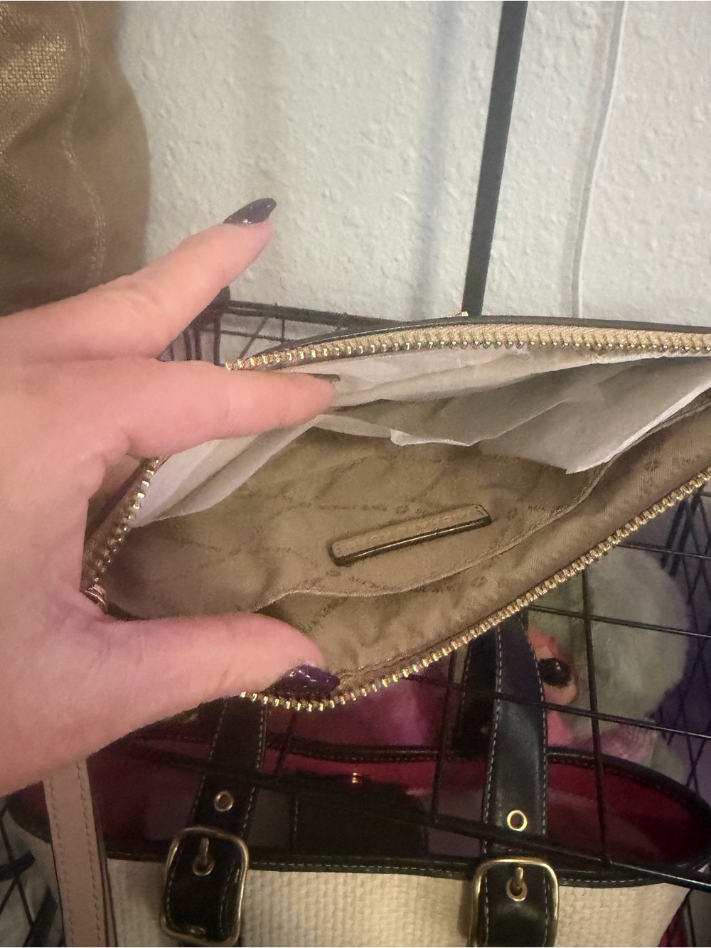 Michael Kors Jet Set Large Wristlet Pale Gold Mirror Metallic Logo Clutch - Picture 5 of 8